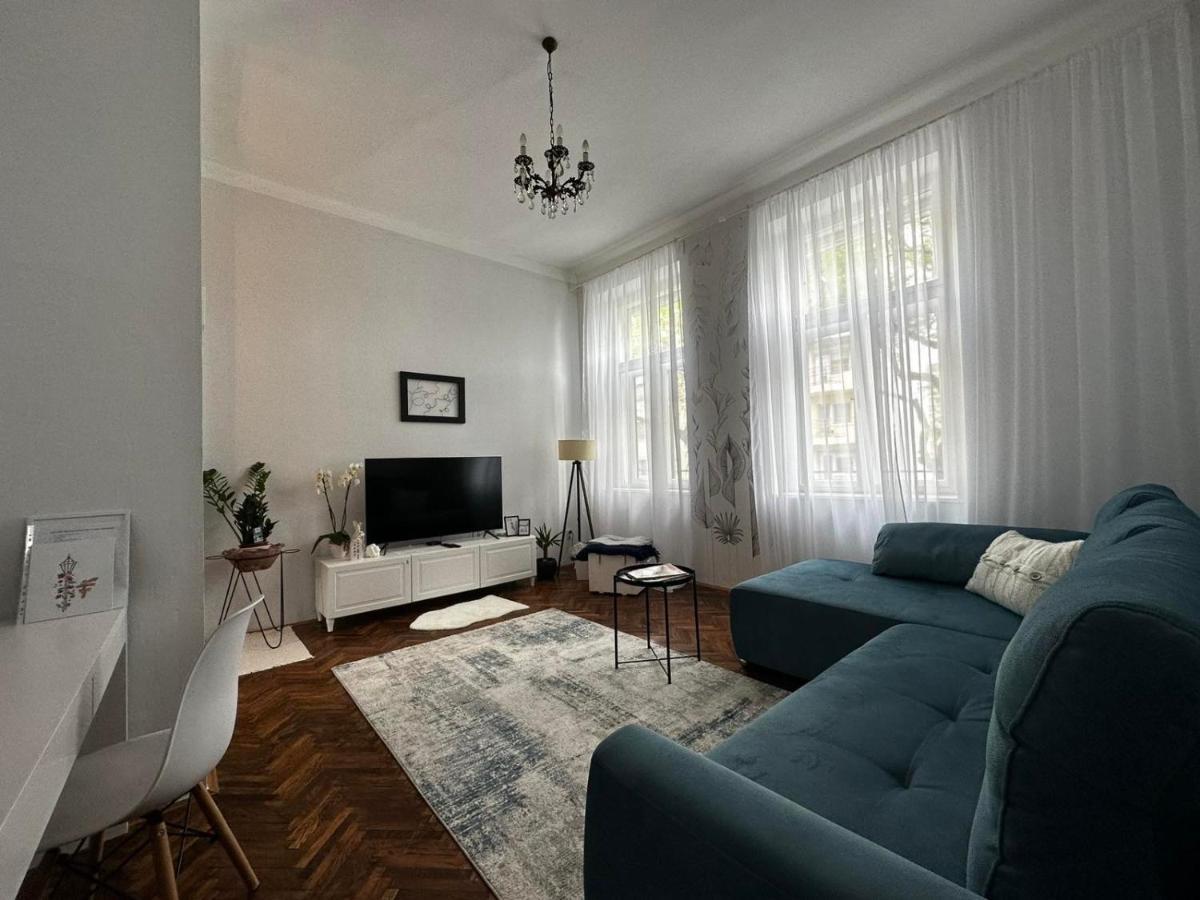 Pure Of Joy City Centre Apartment Суботица Экстерьер фото